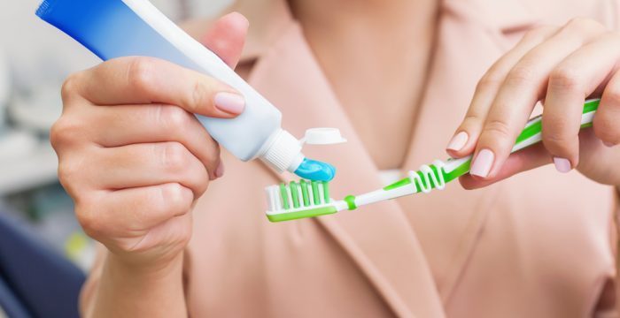 El color del envase de la pasta de dientes: branding emocional
